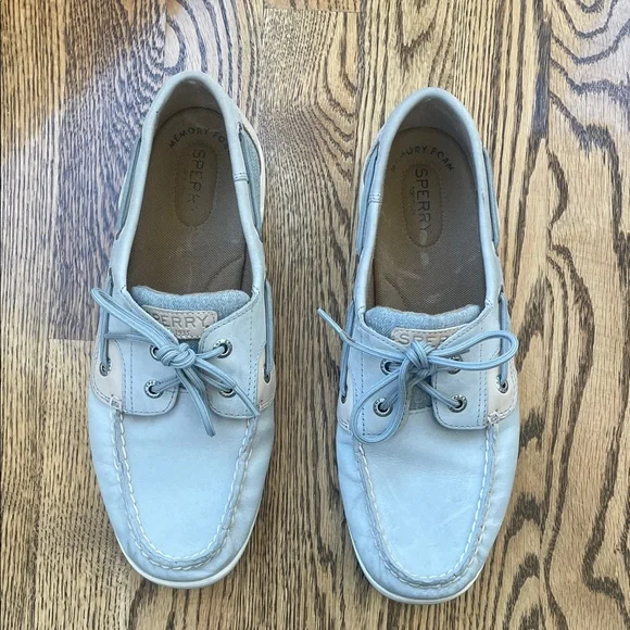 Sperry Bluefish 2 Eye Boat Show. Gray with Sparkly Accents. - Picture 3 of 7